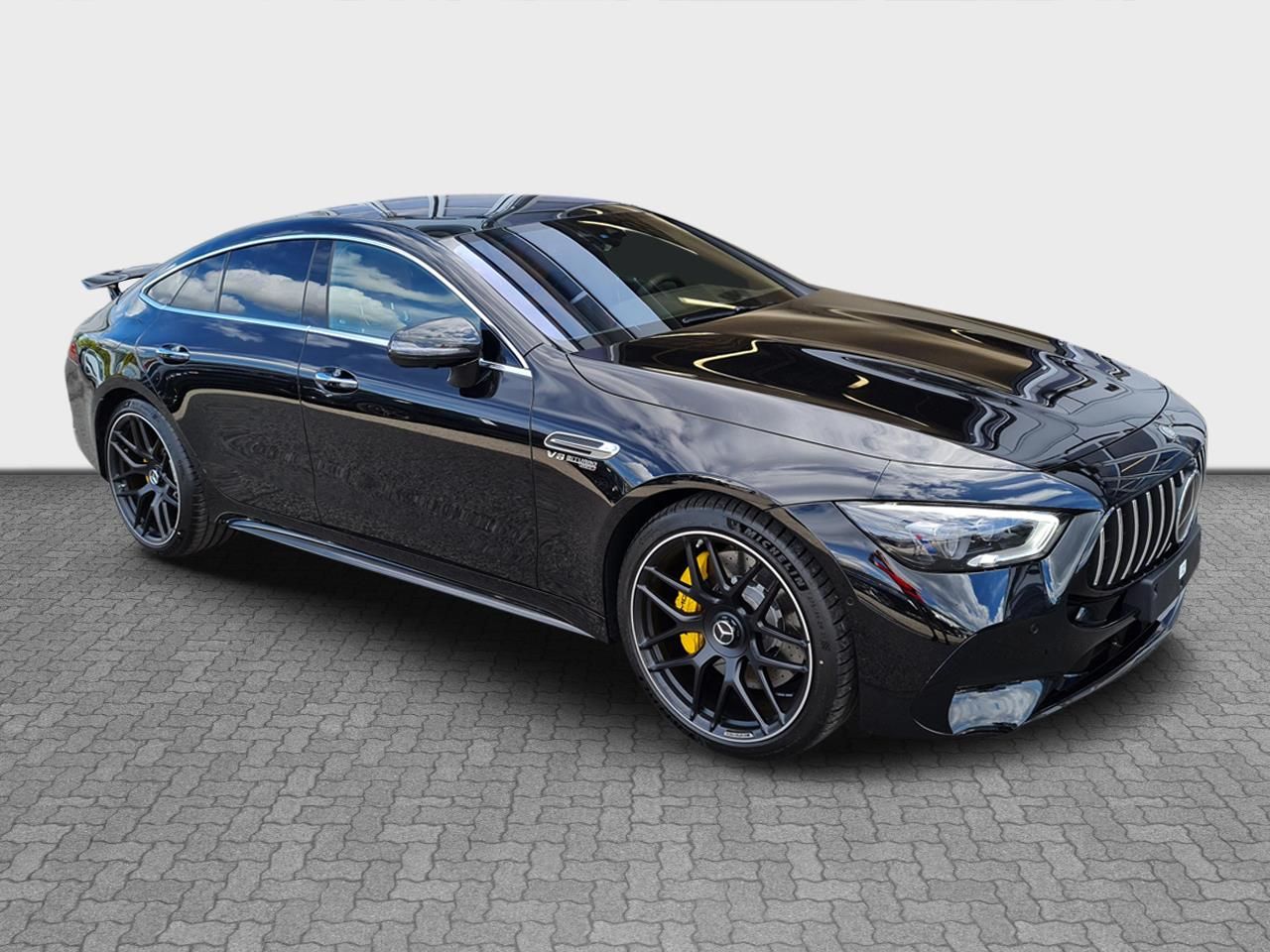 MERCEDES AMG GT 63 S 4MATIC 4-DOOR COUPÉ | skladem | české předváděcí auto | V8 biturbo 639 koní | maximální výbava | keramické brzdy | černá s hnědou kůží | VIP sleva | nákup online | AUTOiBUY.com